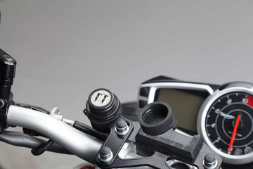 SW Motech Conector de carga doble USB con cableado. 2.000 mA. 12 V.